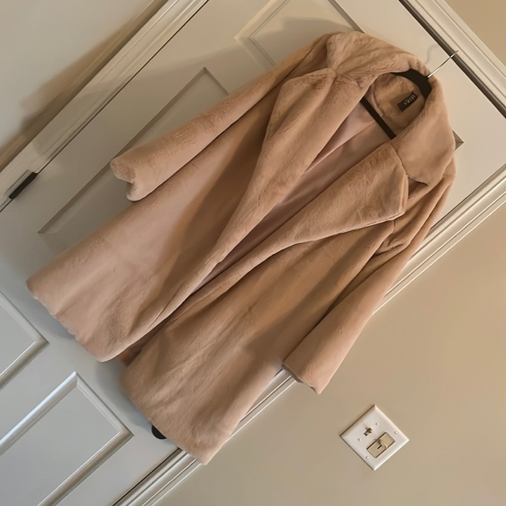 Akira faux fur coat *WORN ONCE*